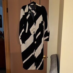 Fashion Nova Black and White Geometric Long Sleeve Dress